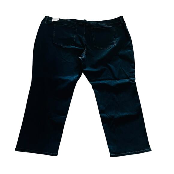 Lane Bryant Signature Fit Straight Leg Jeans Size 38 NWT Blue - Picture 3 of 10